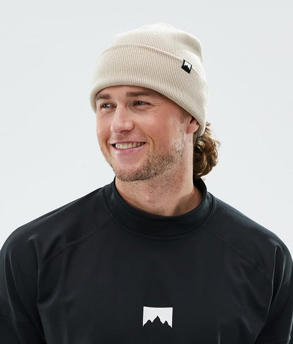 Beanie Sand